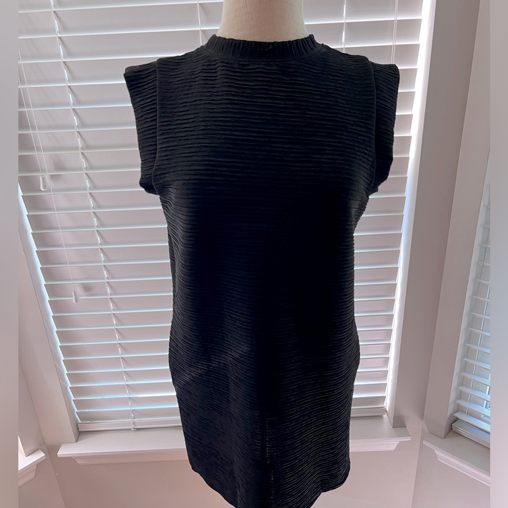 Round Neck Cap Sleeve Mini Dress